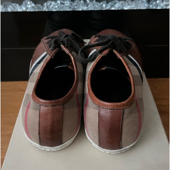 Vintage check low top sneakers. - Picture 2 of 4